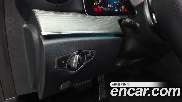 Mercedes-Benz E-Class 2022, фото 25