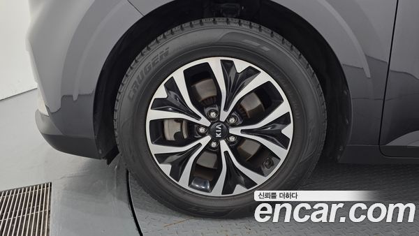 Kia Carnival 2021, фото 5