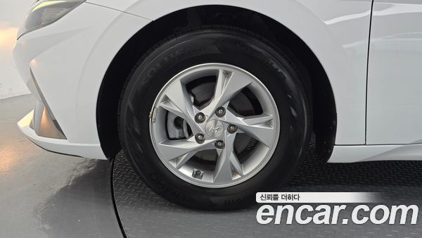 Hyundai Elantra 2021, фото 5