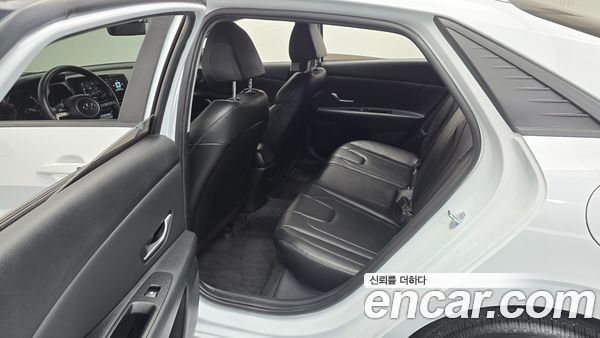Hyundai Elantra 2021, фото 29