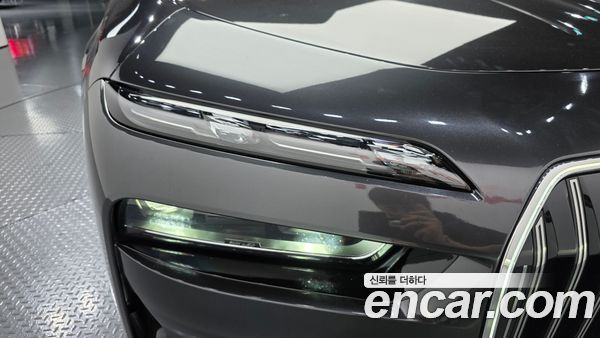 BMW 7 Series 2023, фото 7