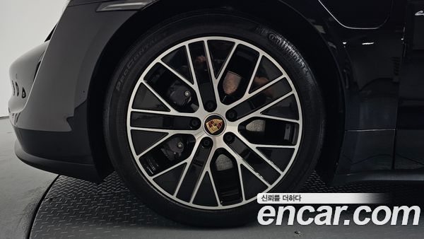 Porsche Taycan 2023, фото 4