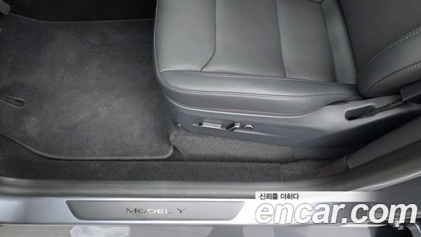 Tesla Model Y 2026, фото 31