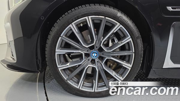 BMW 7 Series 2022, фото 5