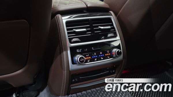 BMW 7 Series 2022, фото 20