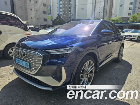 Audi Q4 e-tron 2025, фото 6