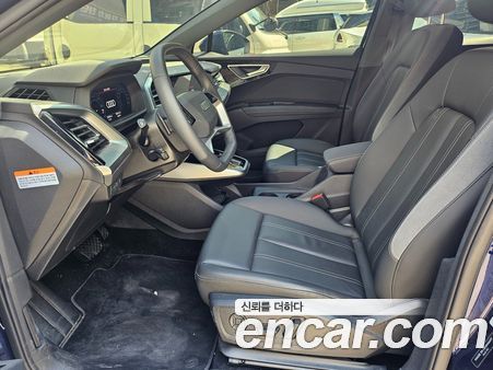Audi Q4 e-tron 2025, фото 9