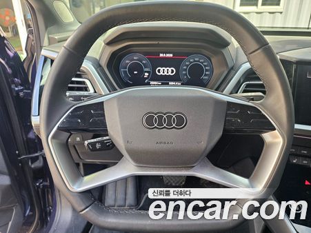 Audi Q4 e-tron 2025, фото 10