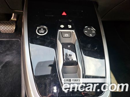 Audi Q4 e-tron 2025, фото 14