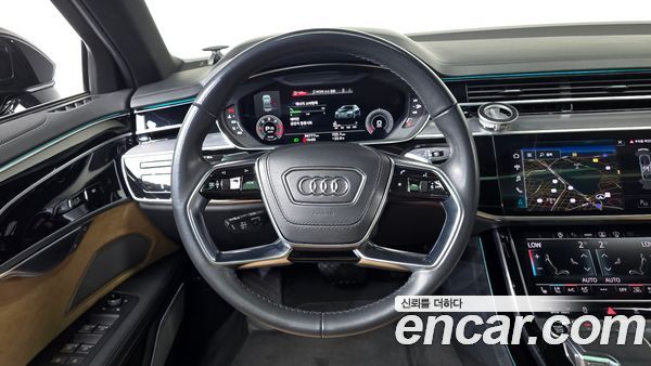 Audi A8 2021, фото 19