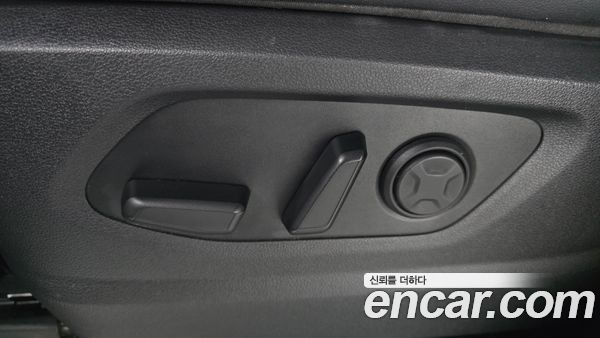 Hyundai Staria 2025, фото 16