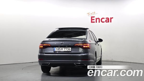 Volkswagen Jetta 2020, фото 4