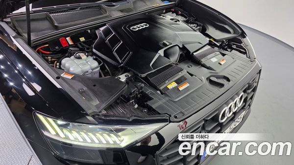 Audi Q8 2023, фото 6
