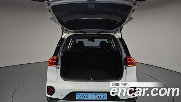 Kia Niro 2023, фото 25