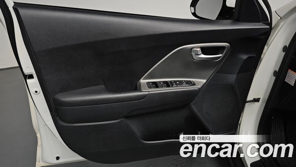 Kia Niro 2023, фото 13