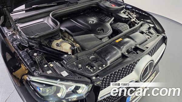 Mercedes-Benz GLE 2023, фото 6