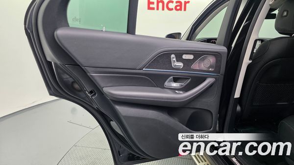 Mercedes-Benz GLE 2023, фото 15