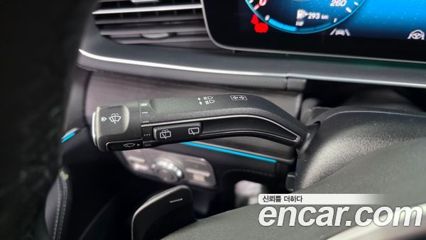Mercedes-Benz GLE 2023, фото 30