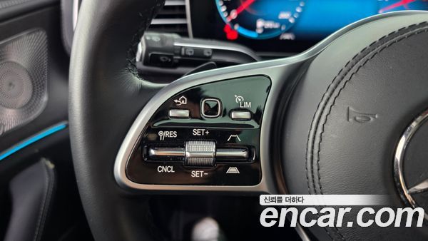 Mercedes-Benz GLE 2023, фото 34