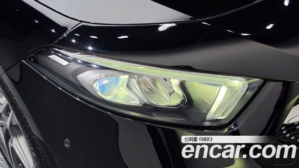 Mercedes-Benz A-Class 2020, фото 8
