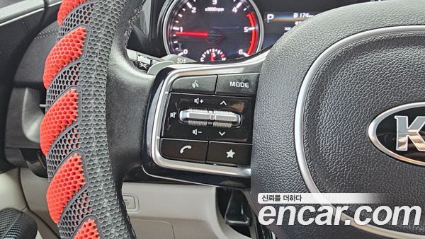 Kia Carnival 2021, фото 14