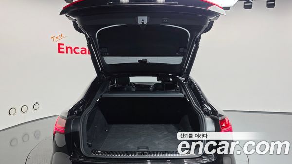 Audi e-tron 2023, фото 26