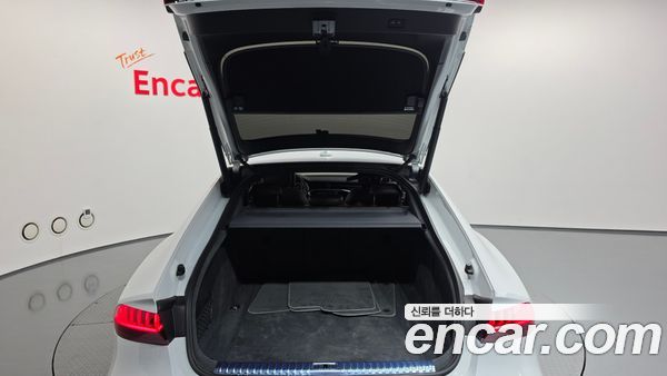 Audi A7 2020, фото 26