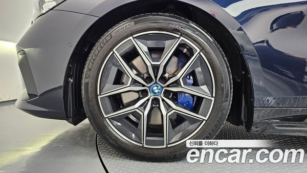 BMW i5 2024, фото 5