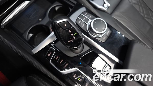 BMW 5 Series 2022, фото 11