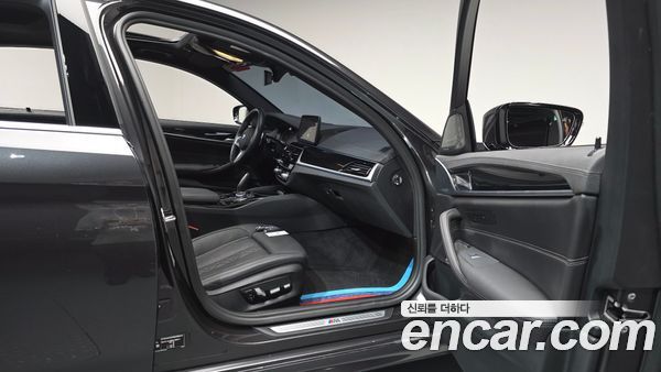 BMW 5 Series 2022, фото 15