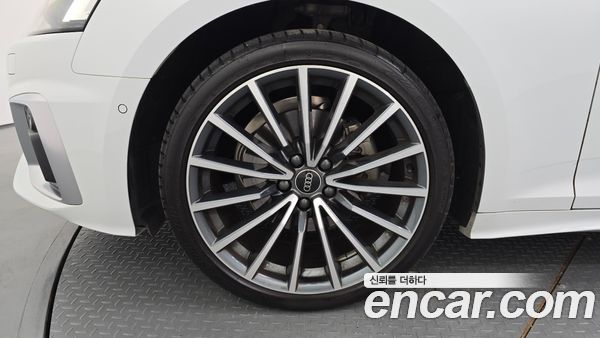 Audi A5 2023, фото 4