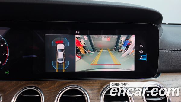 Mercedes-Benz E-Class 2021, фото 20