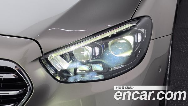 Mercedes-Benz E-Class 2021, фото 8