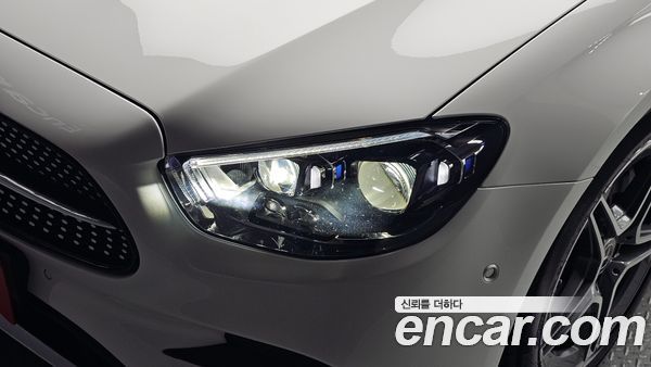 Mercedes-Benz E-Class 2023, фото 8