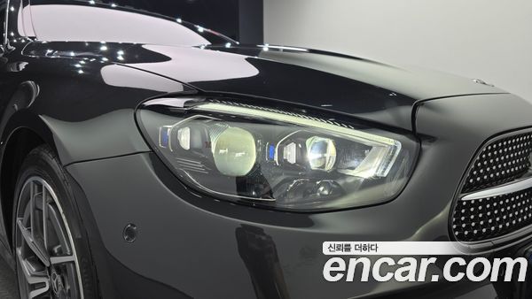 Mercedes-Benz E-Class 2021, фото 7