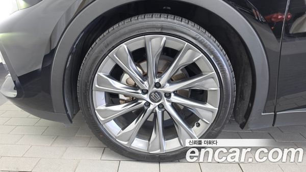 Toyota Crown 2023, фото 5