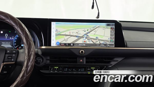 Toyota Crown 2023, фото 14