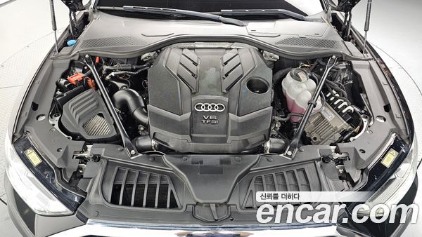 Audi A8 2021, фото 6