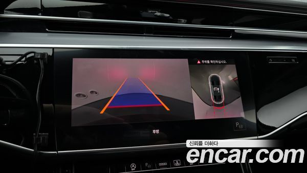 Audi A8 2021, фото 14