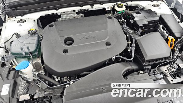 Volvo XC40 2026, фото 6