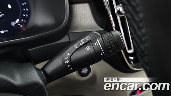 Volvo XC40 2026, фото 35