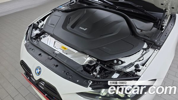 BMW i4 2025, фото 6
