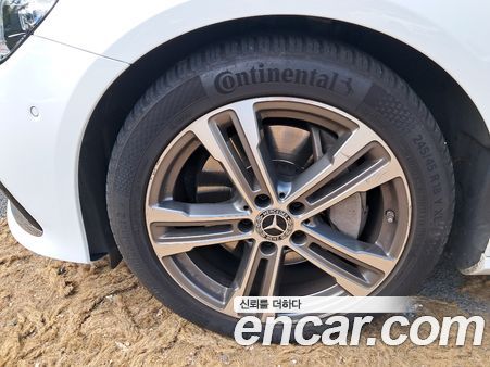 Mercedes-Benz E-Class 2021, фото 5
