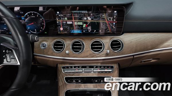 Mercedes-Benz E-Class 2022, фото 20
