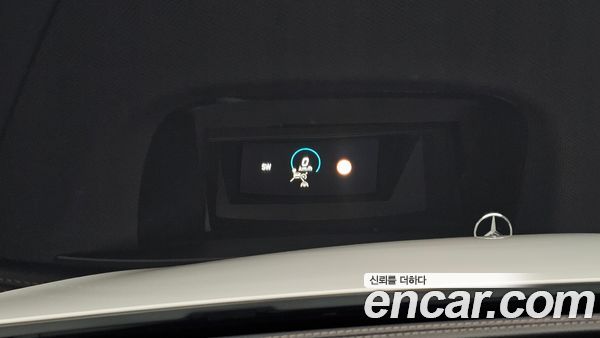 Mercedes-Benz E-Class 2022, фото 24