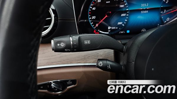 Mercedes-Benz E-Class 2022, фото 30