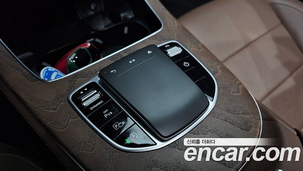 Mercedes-Benz E-Class 2022, фото 32
