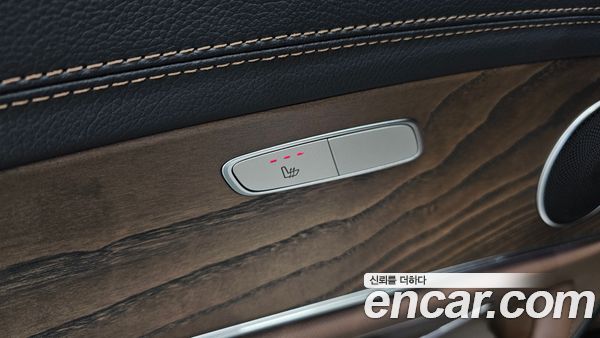 Mercedes-Benz E-Class 2022, фото 35