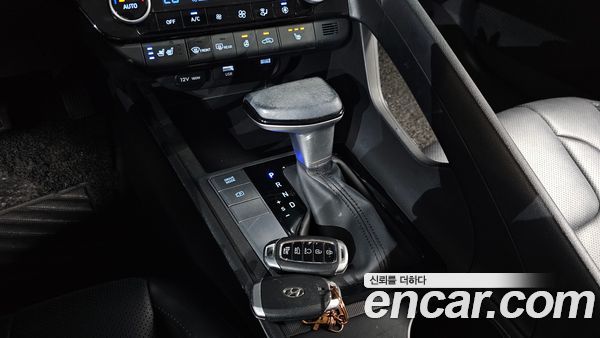 Hyundai Elantra 2022, фото 11