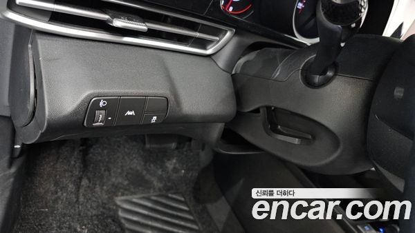 Hyundai Elantra 2022, фото 25